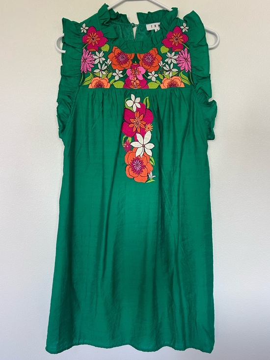THML Dresses & Skirts - NWOT THML Women’s Floral Sleeveless Dress - Size Small